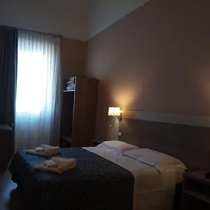 hhb-hotel-firenze.it-tuscanyhotel.com/